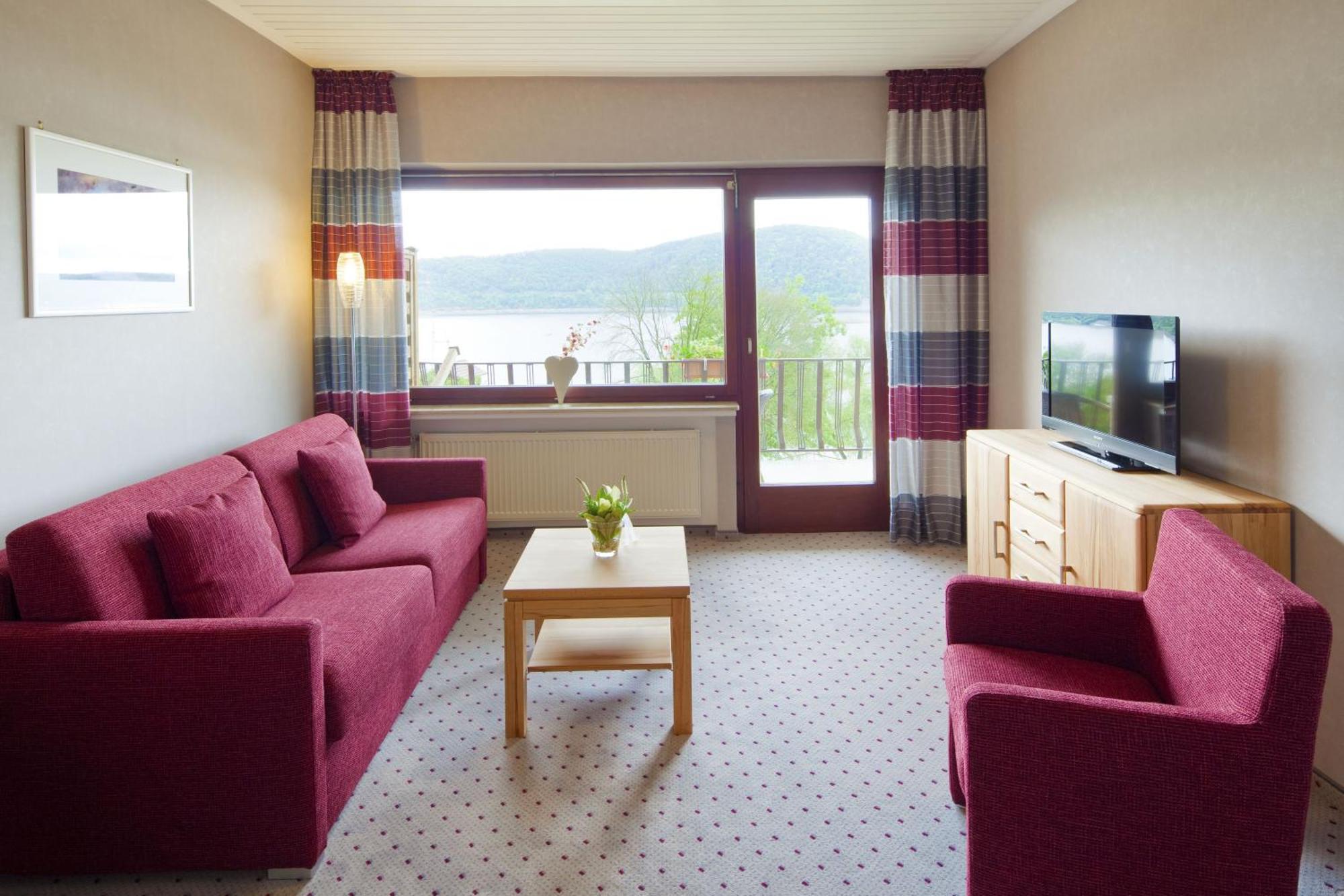 Plusnaturhotel Direkt Am Ederseeufer Waldhotel Wiesemann Und Ferienapartments 발트에크 외부 사진